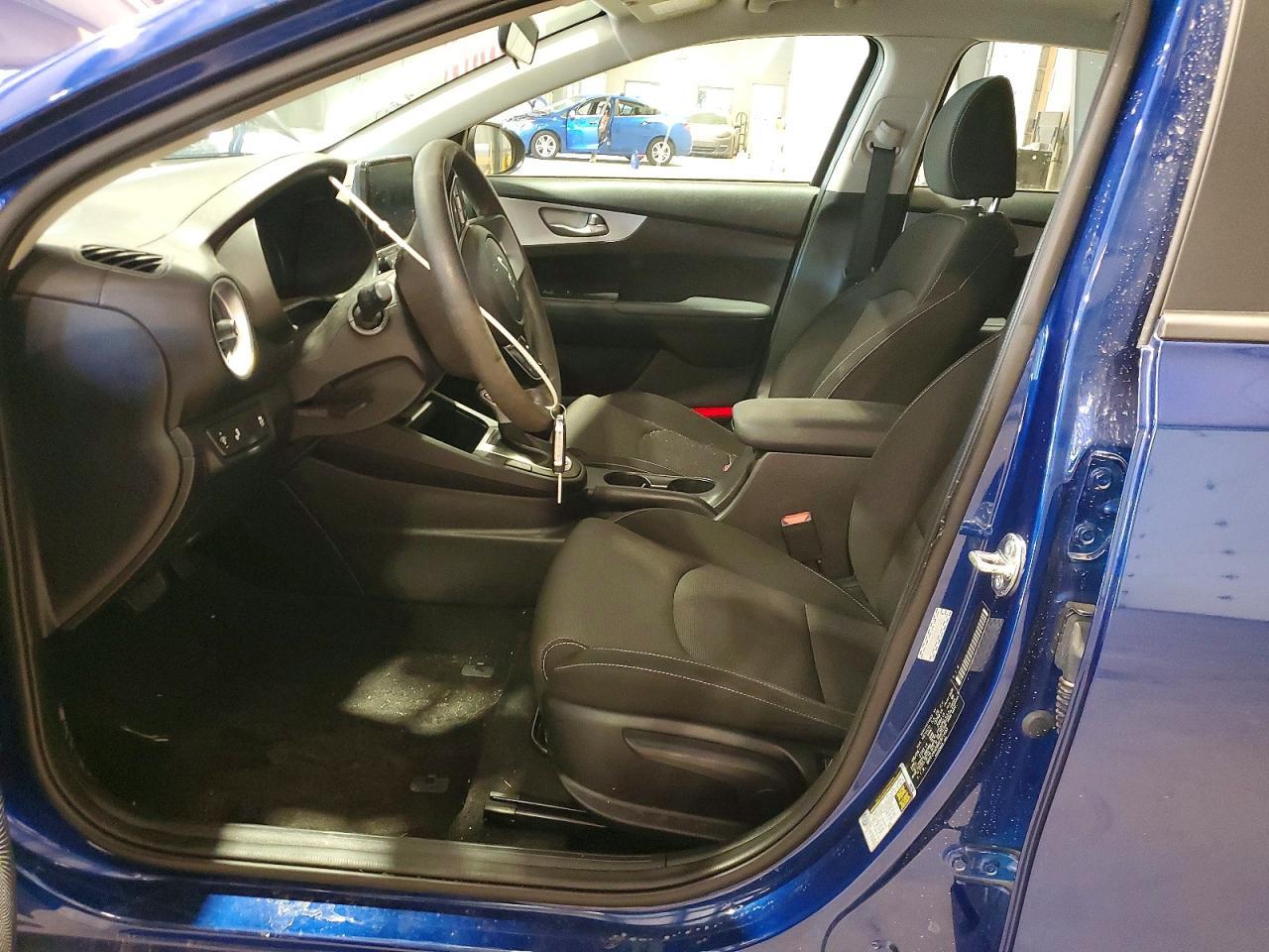 2024 Kia Forte Lxs - Image 7