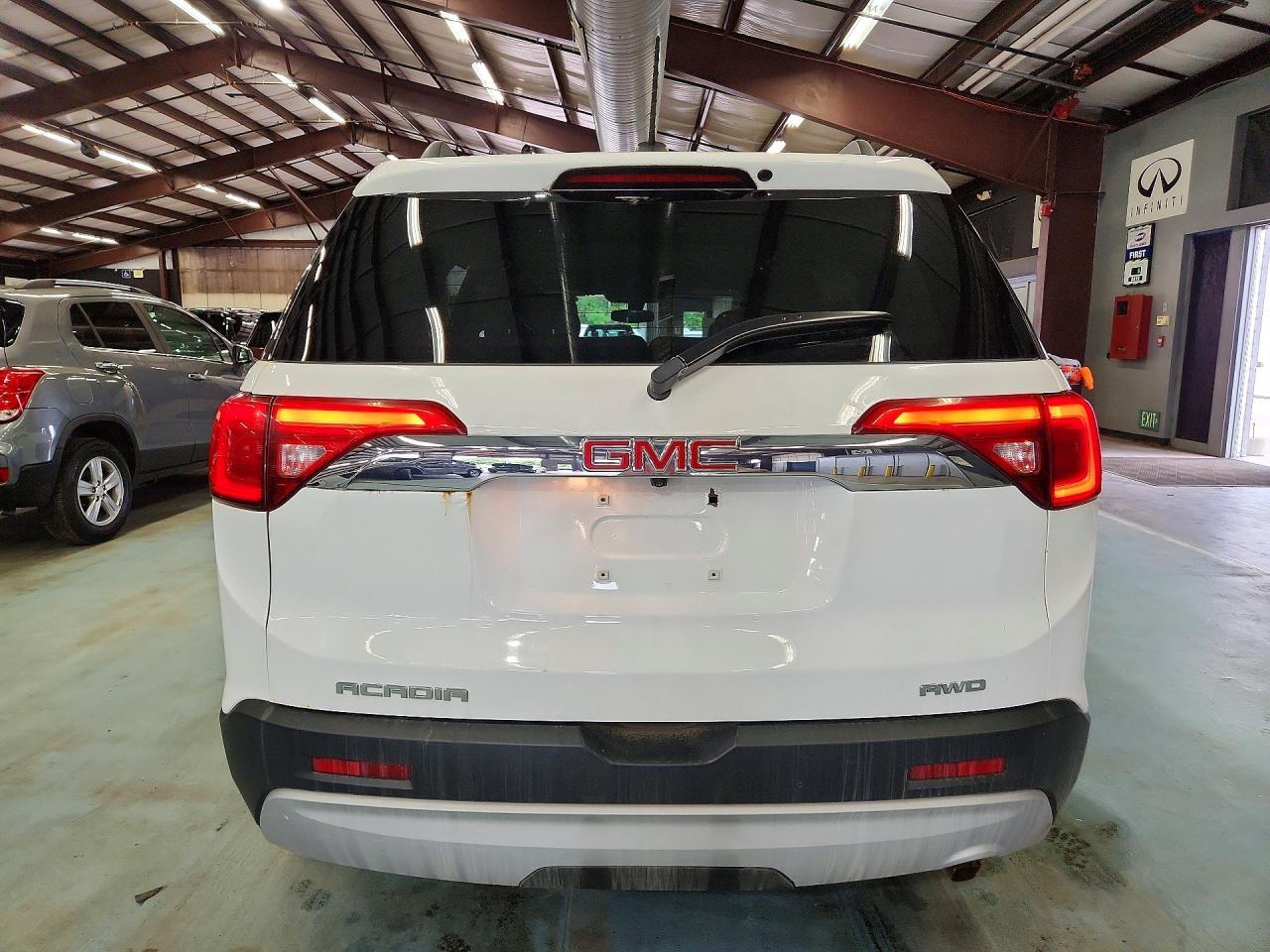 2017 GMC Acadia Sle - Фото 6