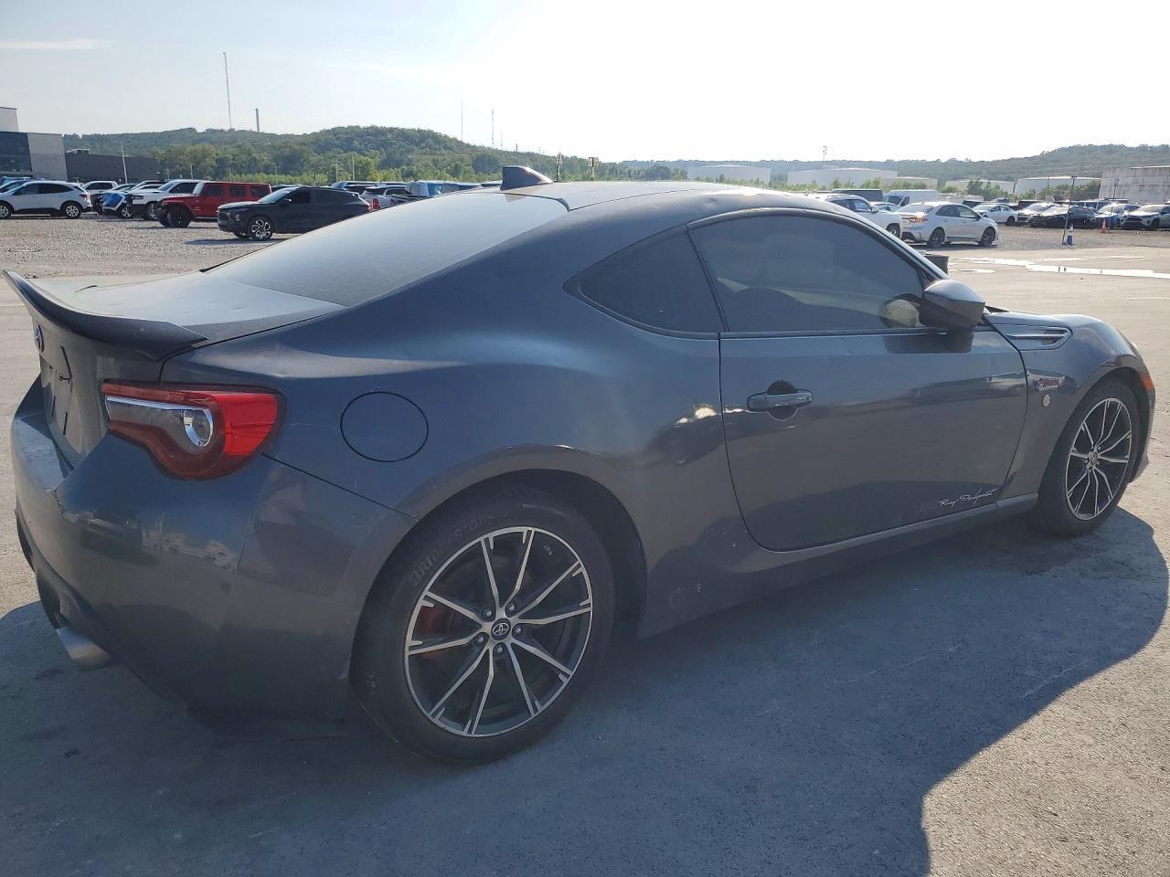 2020 Toyota 86 Base - Image 3