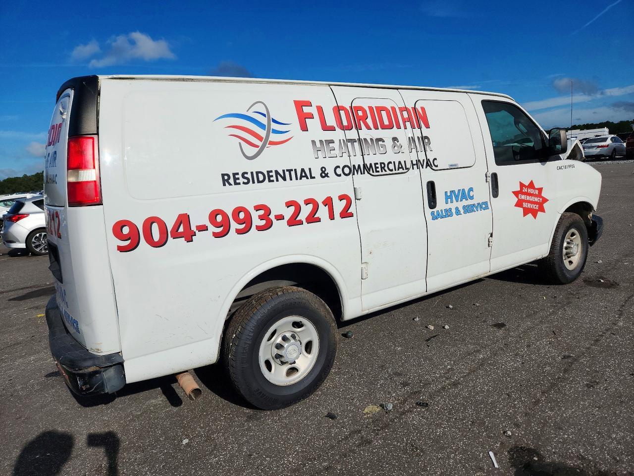 2016 Chevrolet Express 2500 Cargo Delivery Van - Фото 3