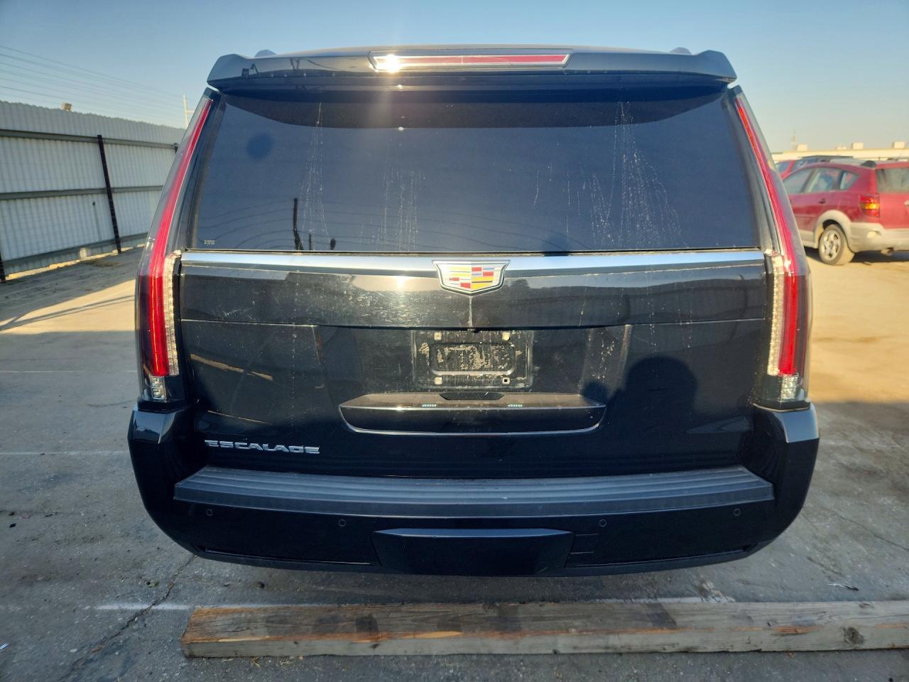 2016 Cadillac Escalade - Image 6