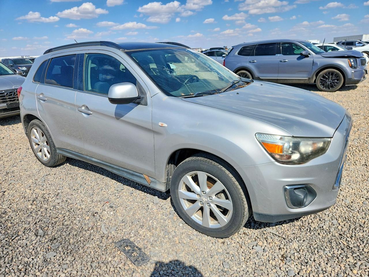 2014 Mitsubishi Outlander Sport Se - Image 4