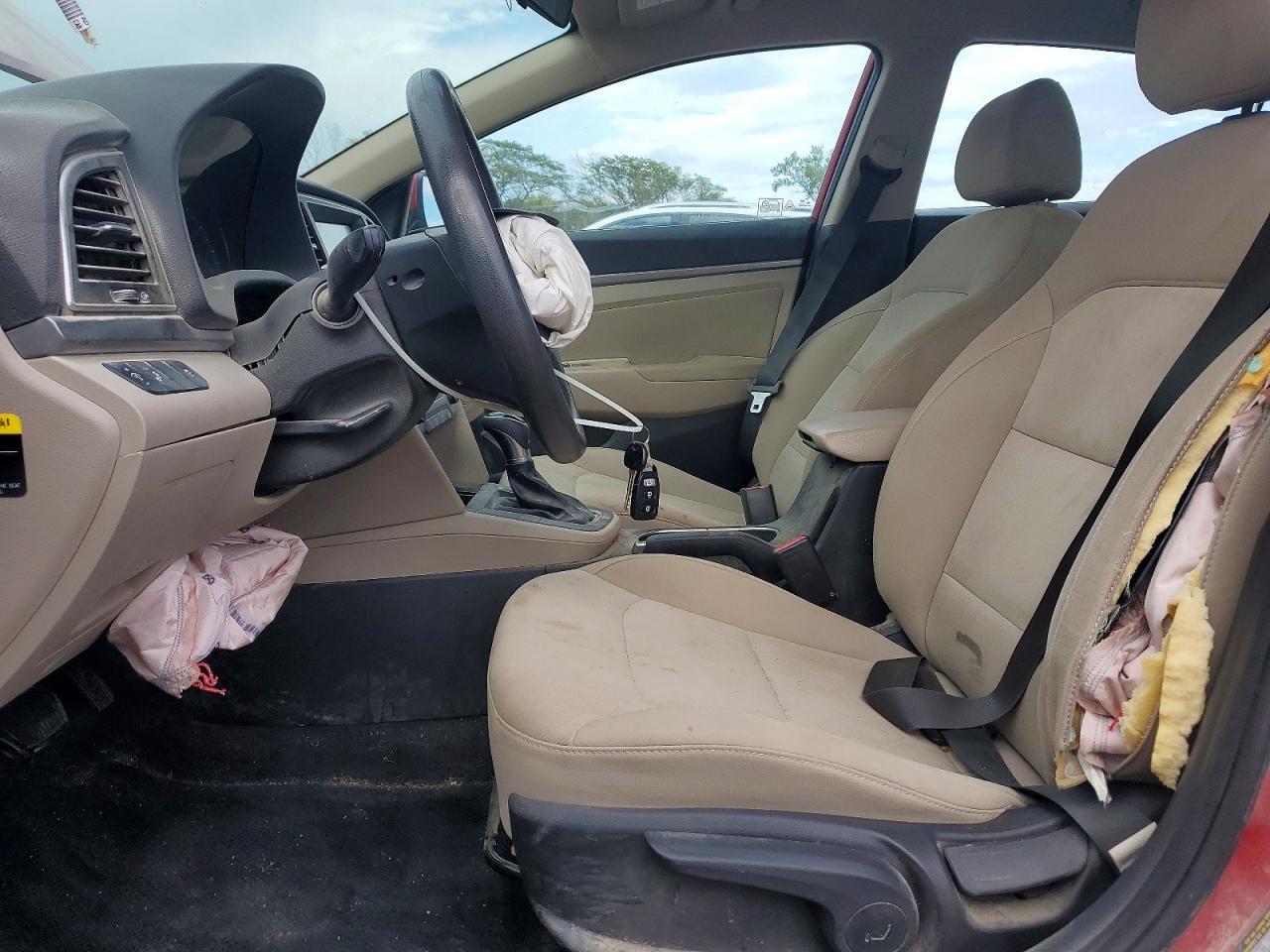 2018 Hyundai Elantra Sel - Фото 7