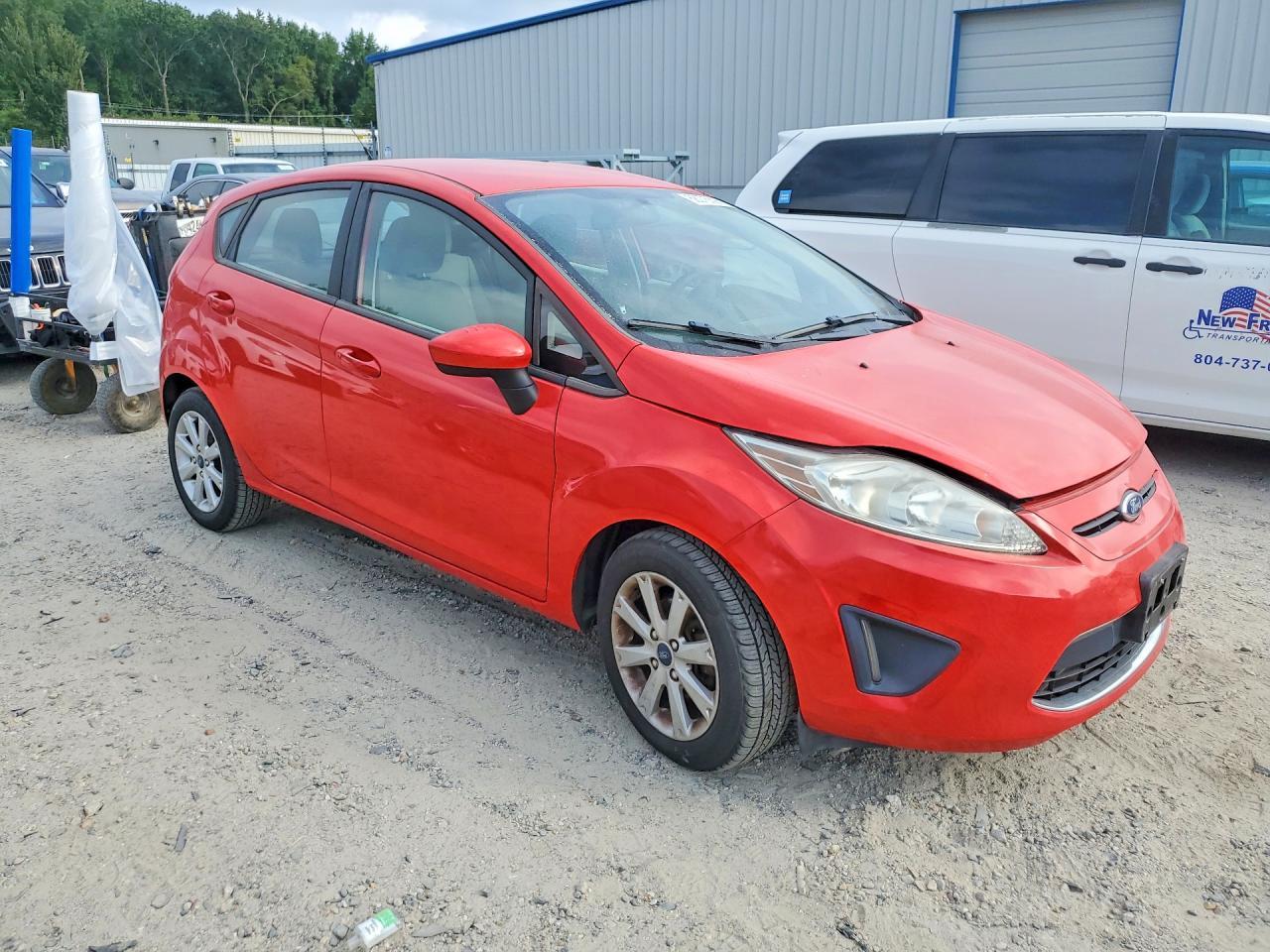 2012 Ford Fiesta Se - Image 4