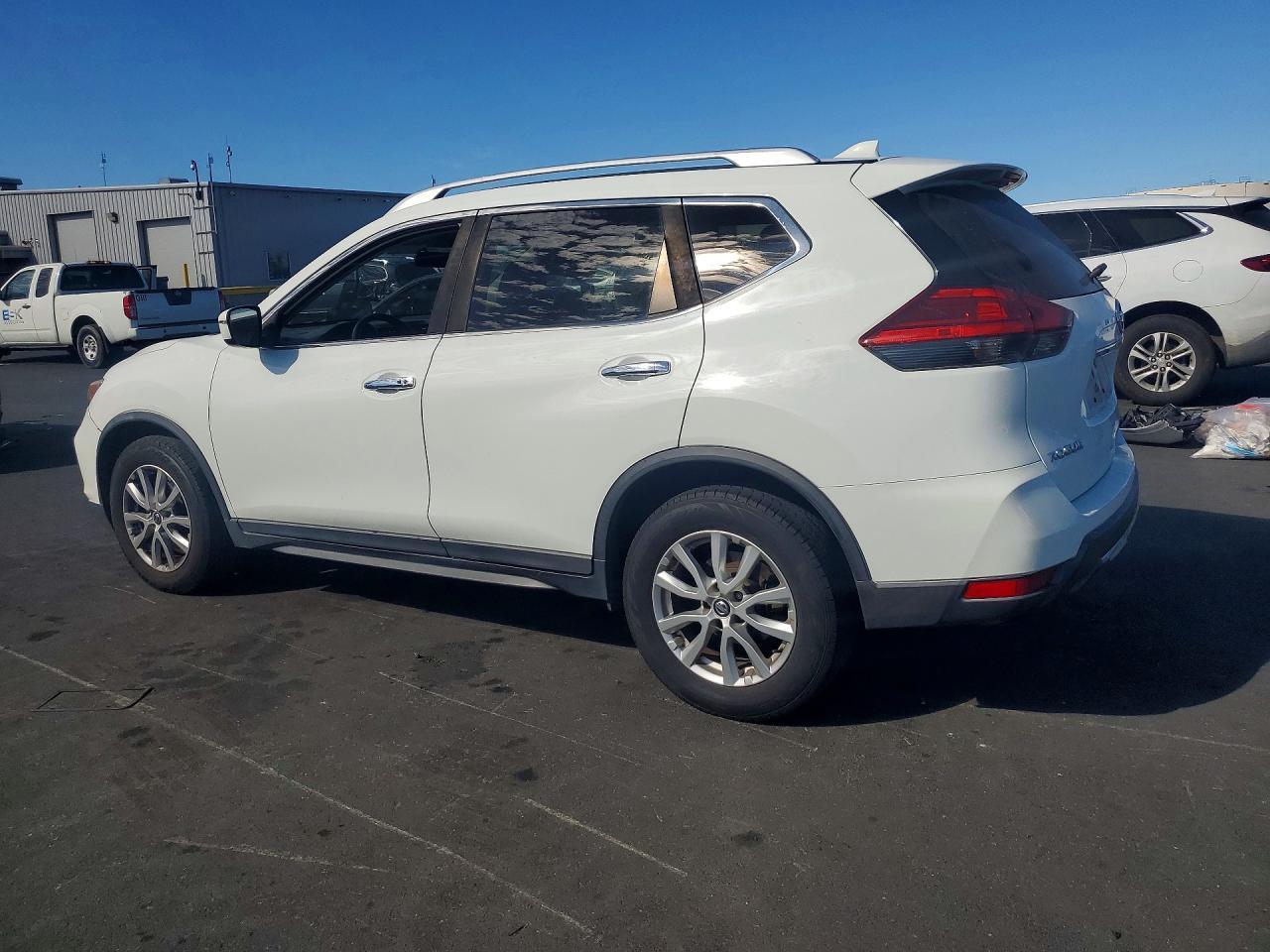 2017 Nissan Rogue Sv - Фото 2