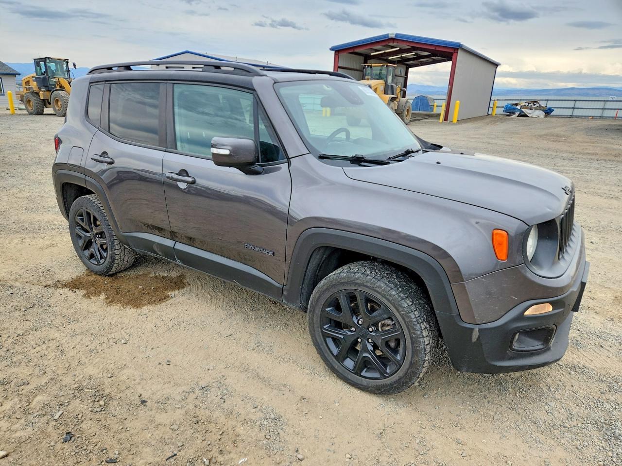 2016 Jeep Renegade Latitude - Image 4