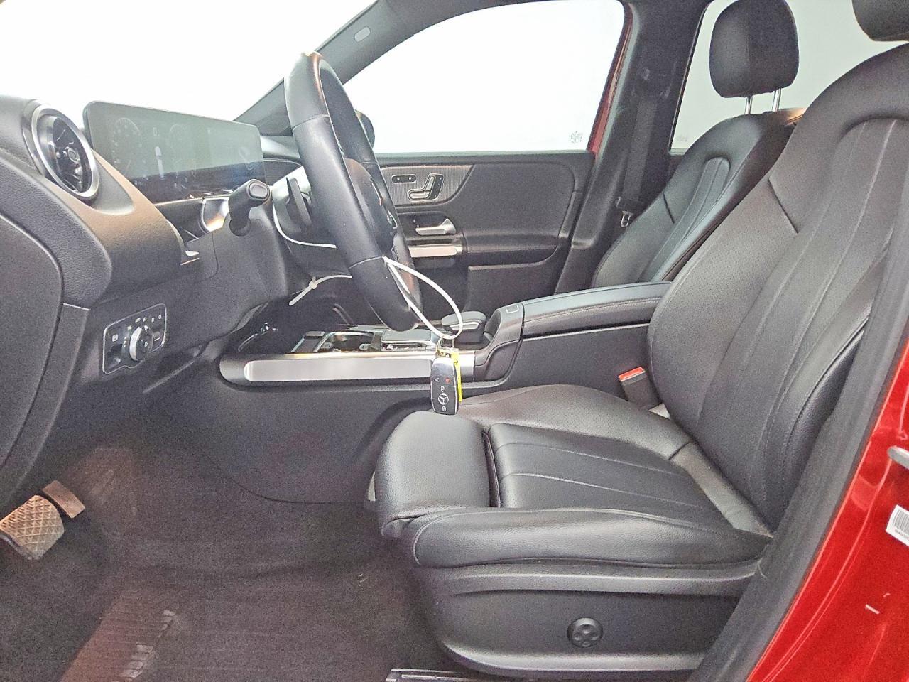 2021 Mercedes-Benz Glb 250 - Фото 7