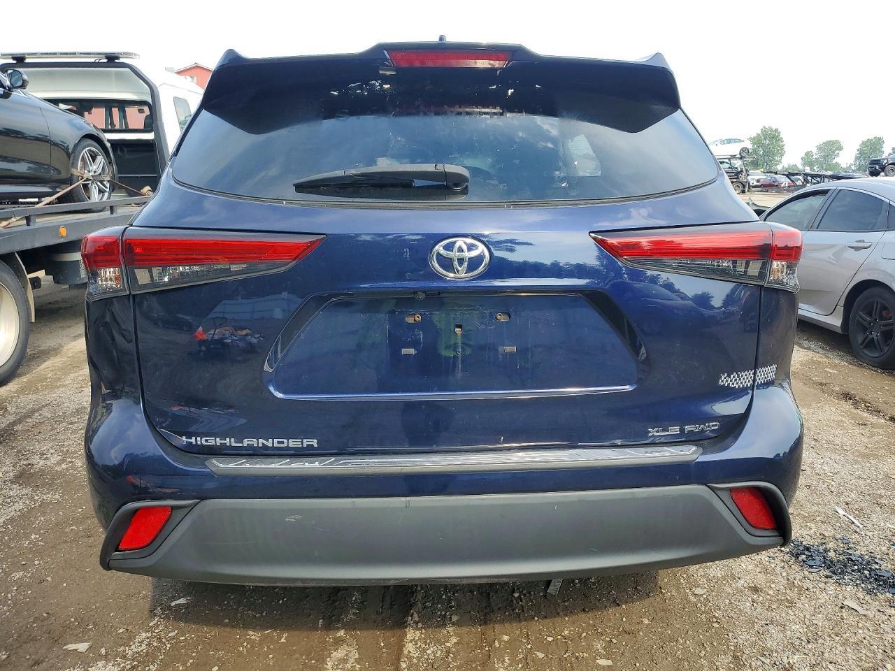 2020 Toyota Highlander Xle - Image 6