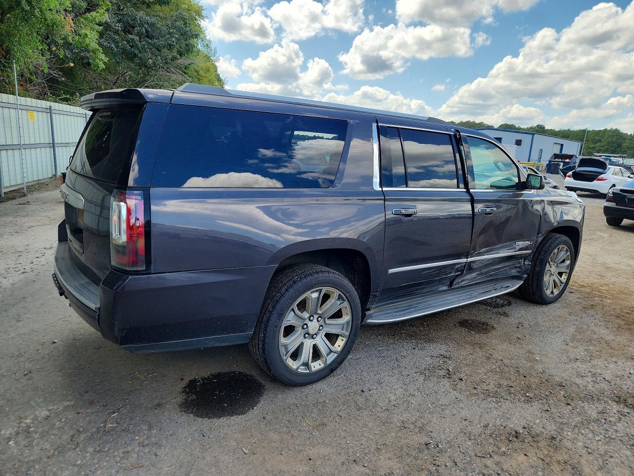 2017 GMC Yukon Xl Denali - Фото 3