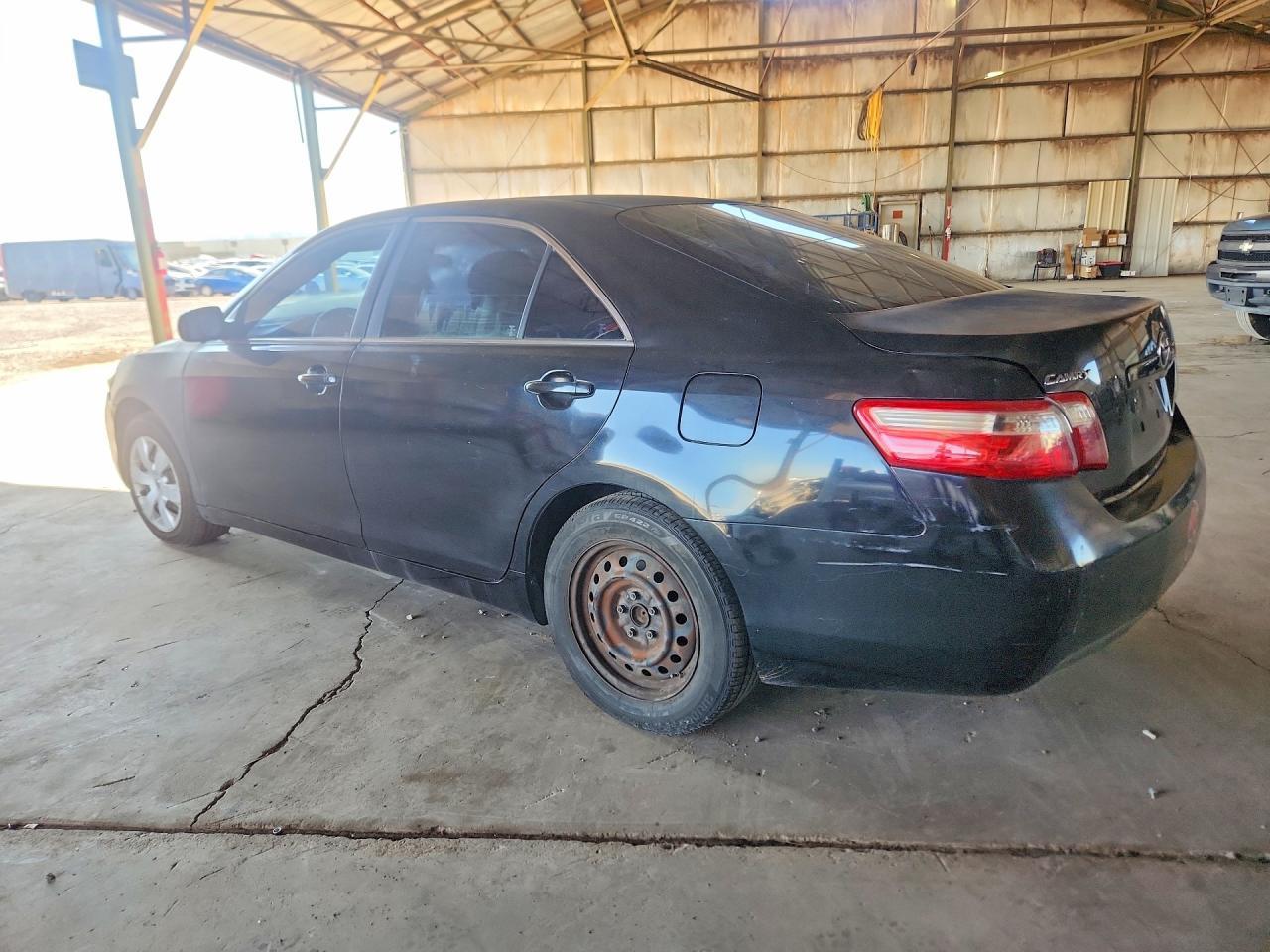 2007 Toyota Camry Le - Фото 2