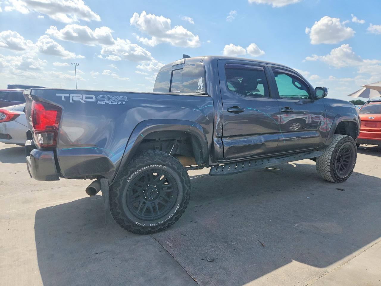 2018 Toyota Tacoma Trd Sport - Image 3
