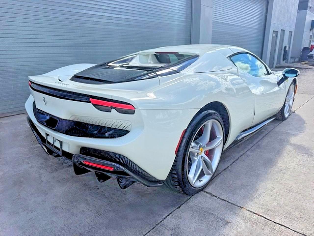 2024 Ferrari 296 Gts - Фото 3