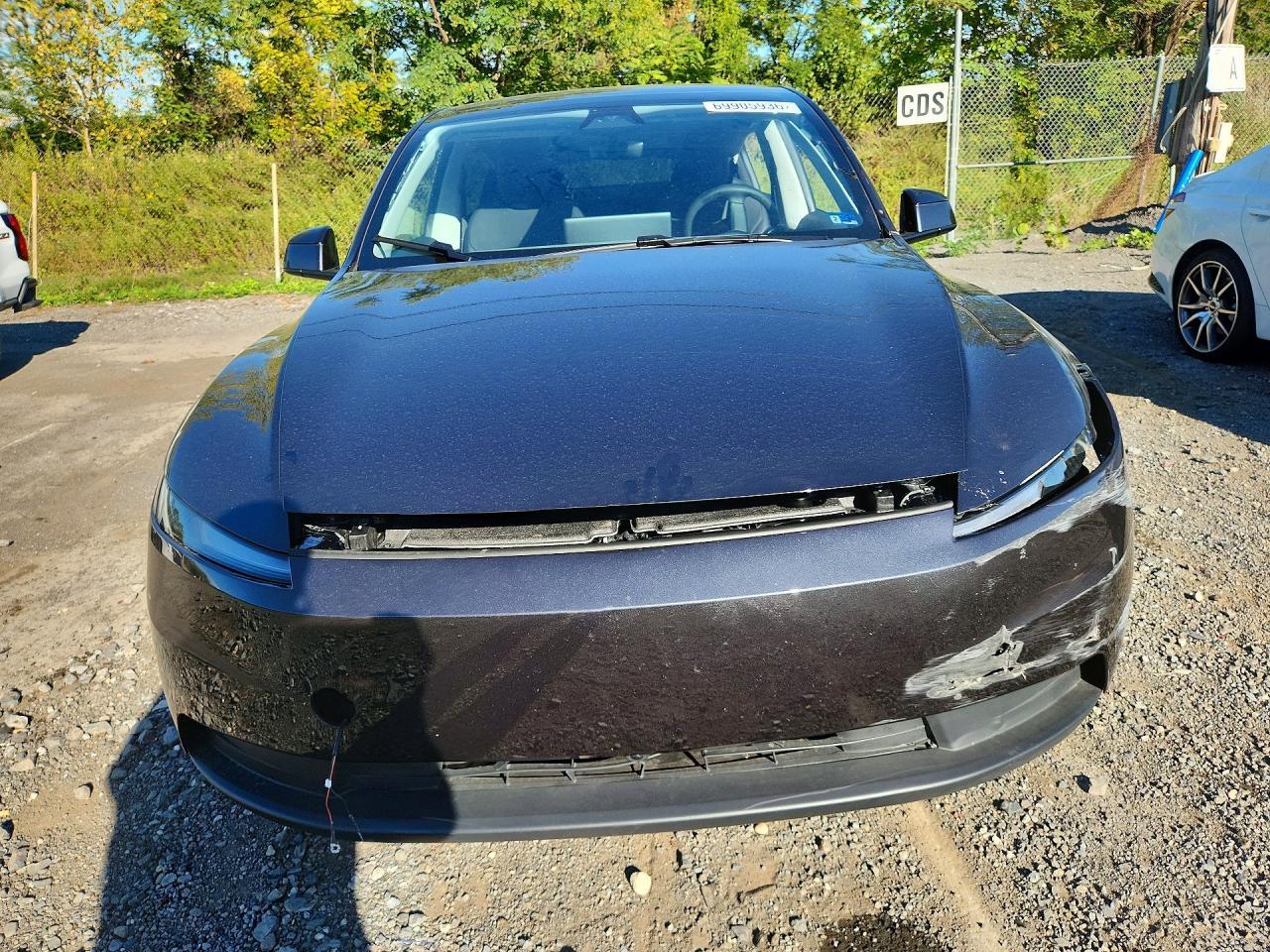 2026 Tesla Model Y - Image 5