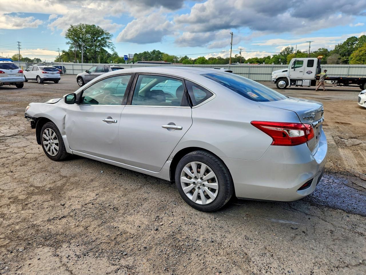 2018 Nissan Sentra S - Фото 2