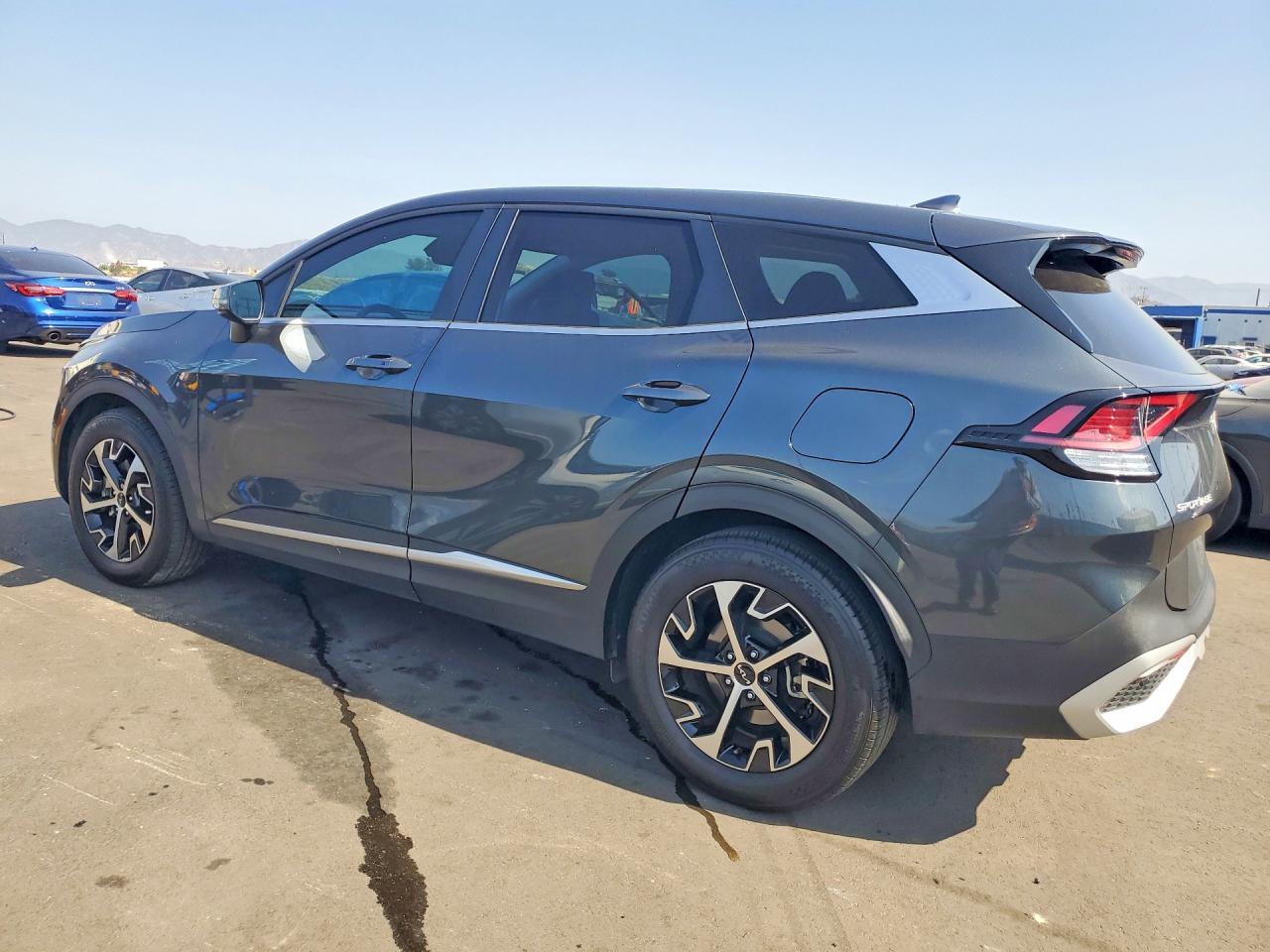 2025 Kia Sportage Ex - Фото 2