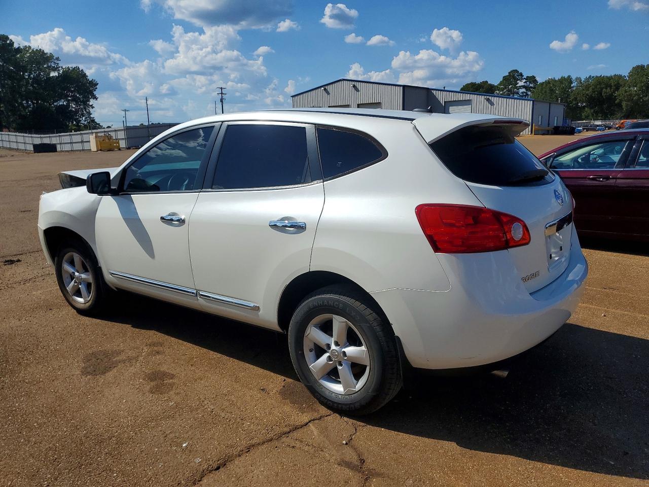 2012 Nissan Rogue S - Image 2