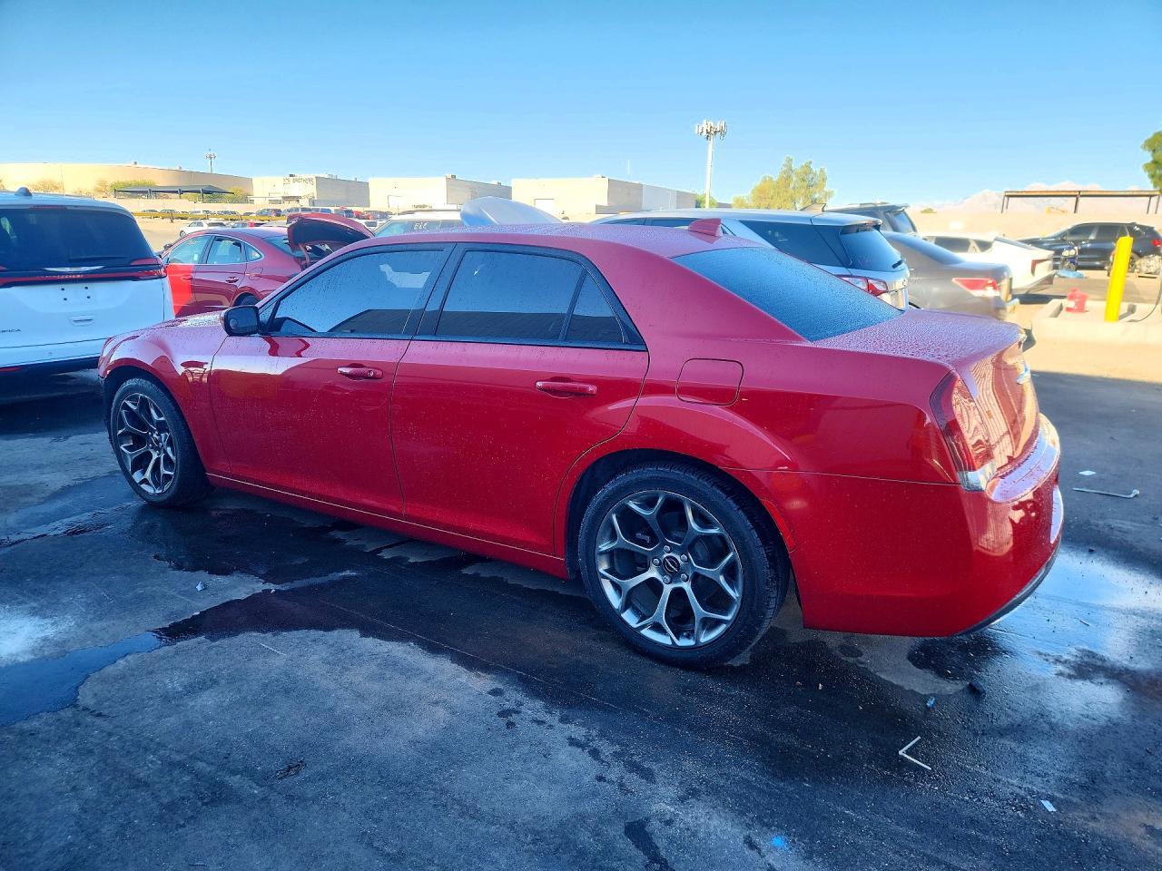 2016 Chrysler 300 S - Фото 2