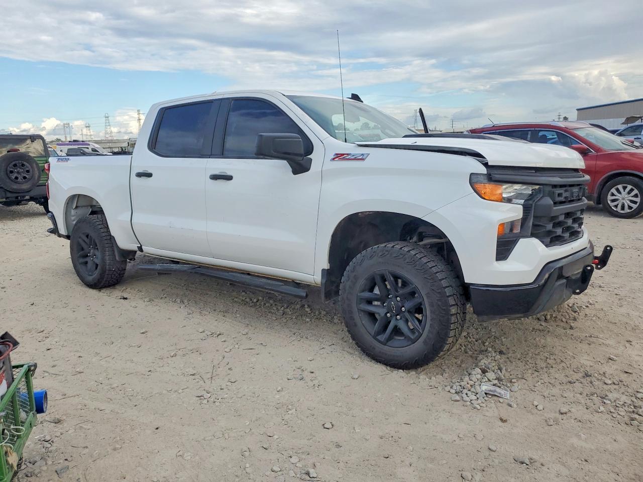 2026 Chevrolet Silverado K1500 Trail Boss Custom - Image 4