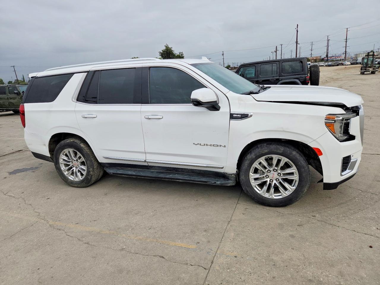 2021 GMC Yukon Slt - Image 4