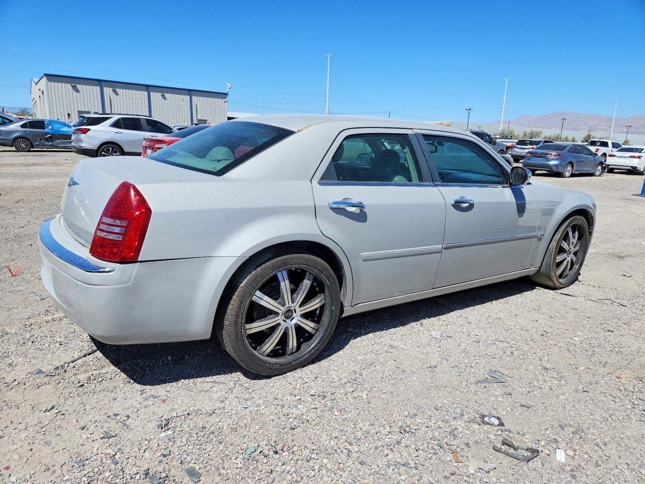 2006 Chrysler 300C - Фото 3