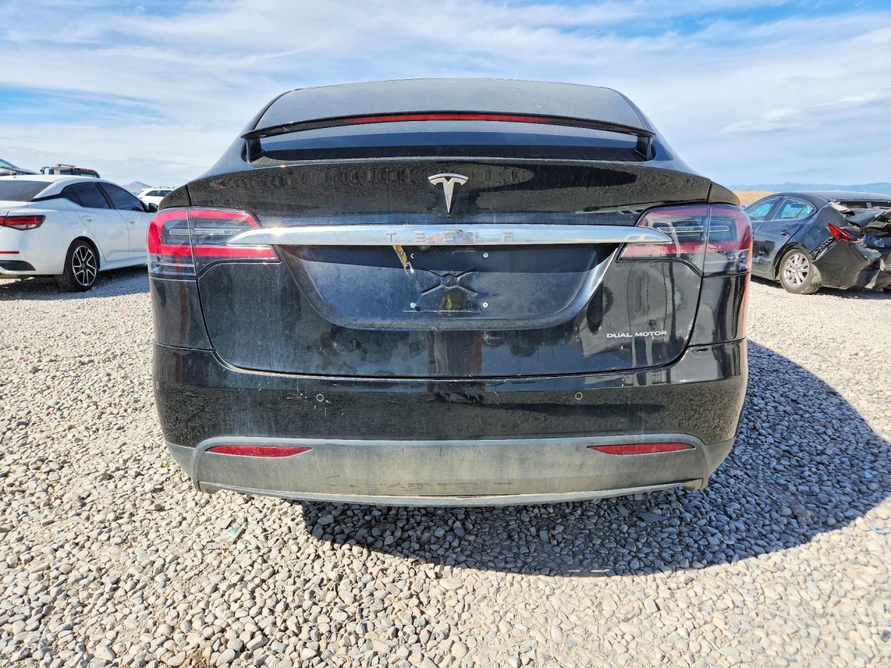 2019 Tesla Model X - Фото 6