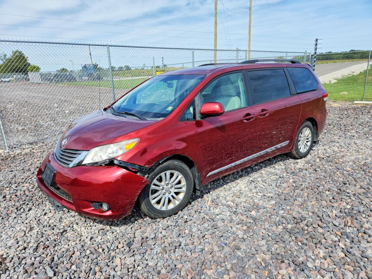 2011 Toyota Sienna Xle 8-Passenger