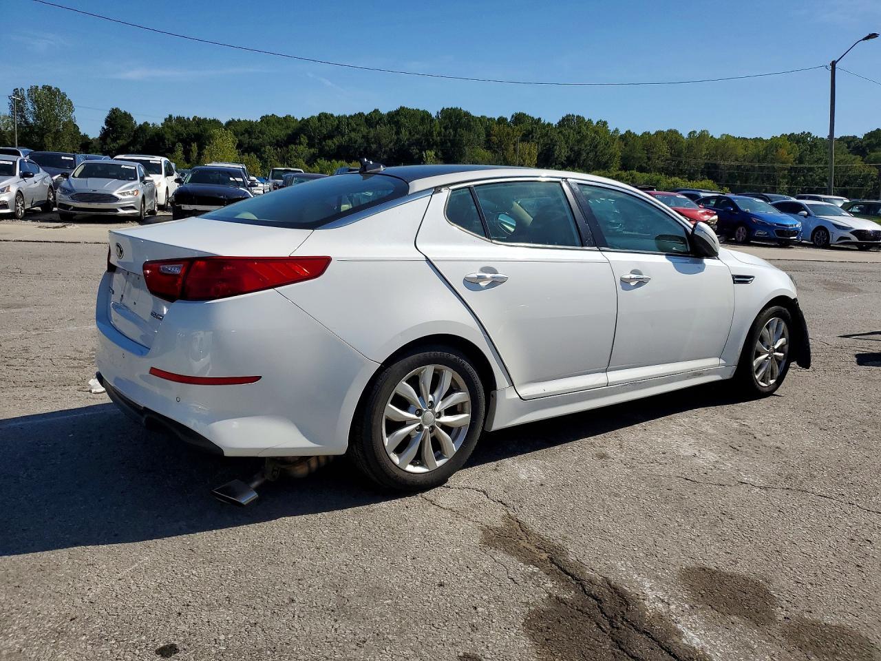 2015 Kia Optima Ex - Image 3