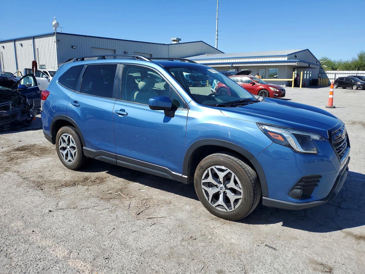 2024 Subaru Forester Premium - Image 4