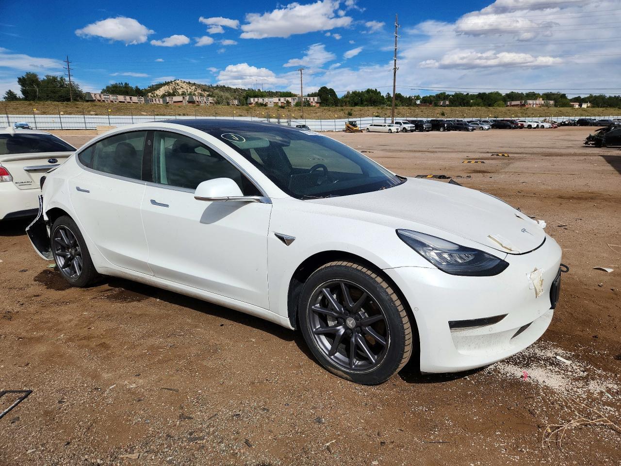 2019 Tesla Model 3 - Фото 4