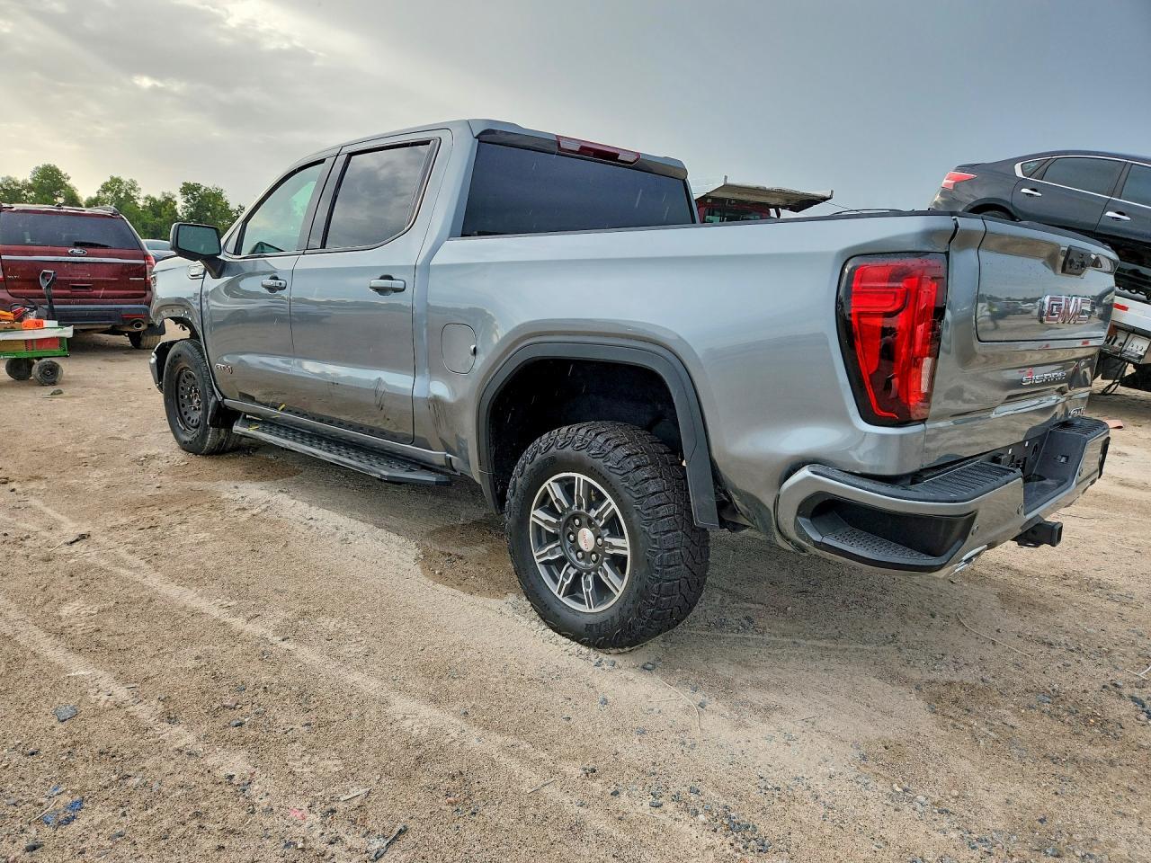 2026 GMC Sierra K1500 At4 - Фото 2