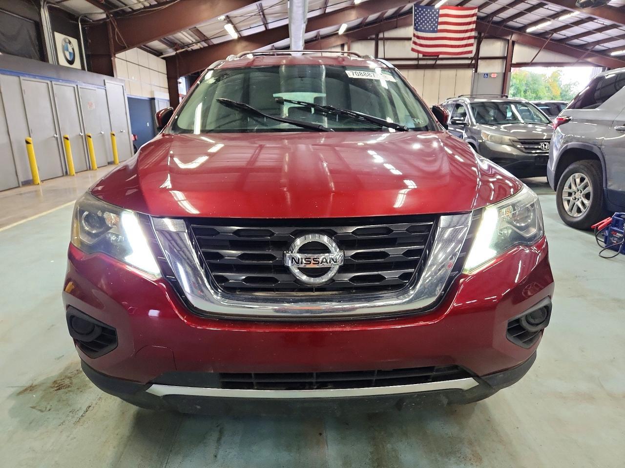 2018 Nissan Pathfinder S - Фото 5