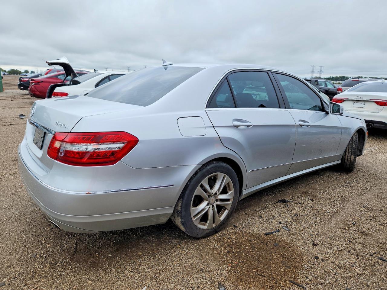 2010 Mercedes-Benz E 350 4Matic - Image 3