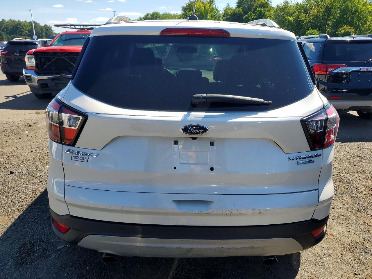 2017 Ford Escape Titanium - Фото 6
