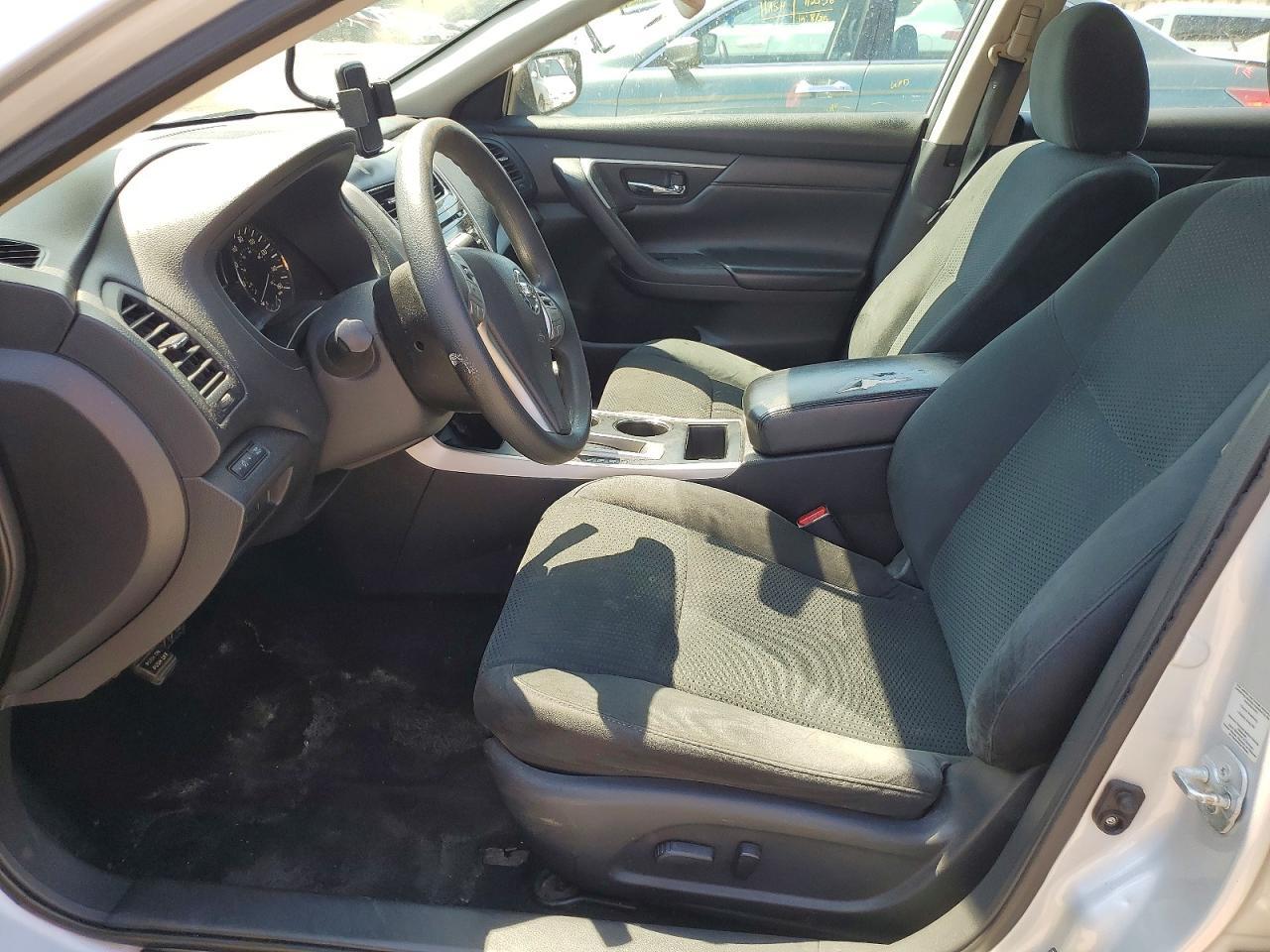 2015 Nissan Altima 2.5 S - Image 7