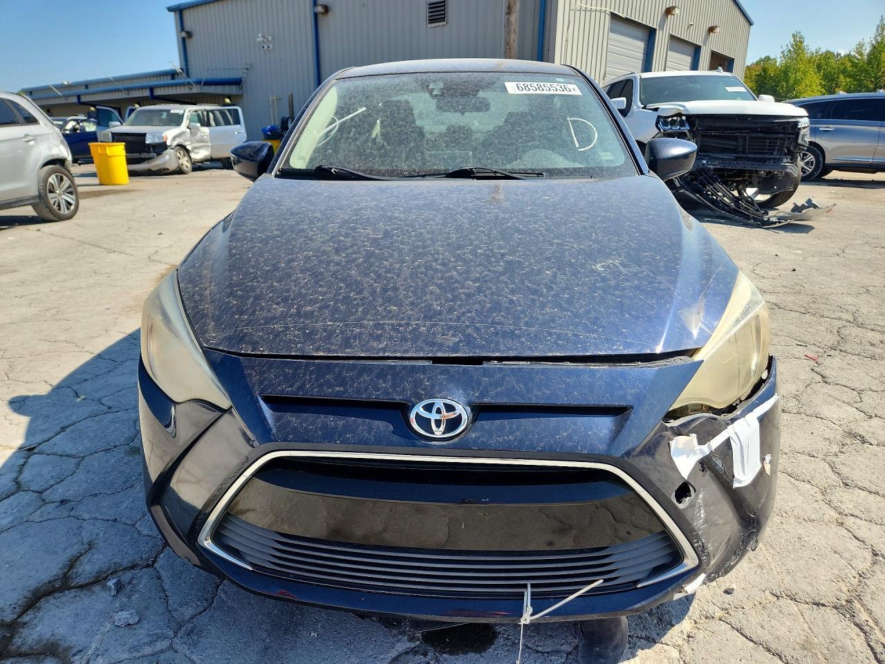 2017 Toyota Yaris Ia Base - Фото 5