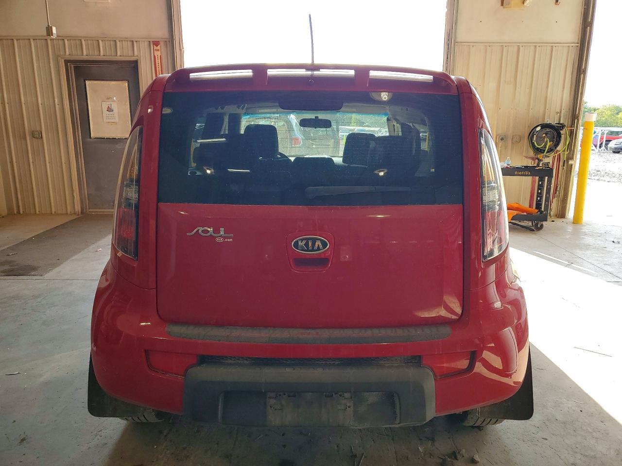2011 Kia Soul + - Image 6