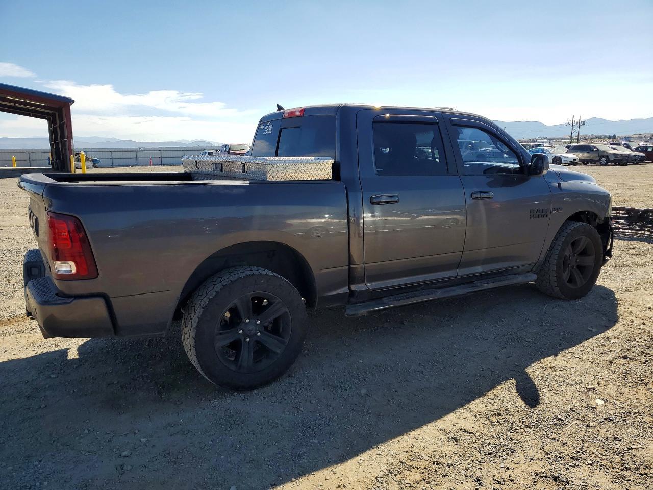 2017 Ram 1500 Sport - Фото 3
