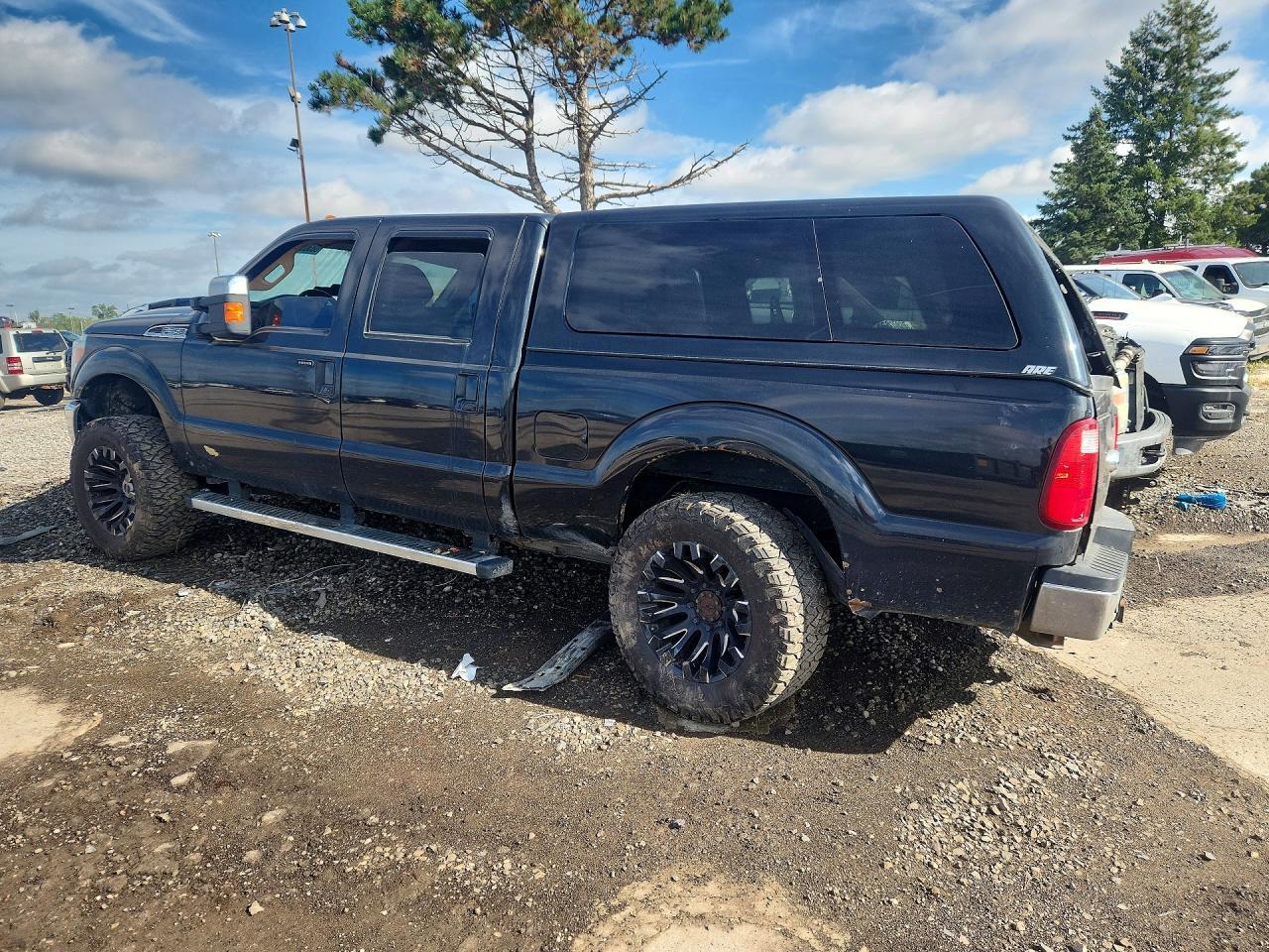 2015 Ford F350 Super Duty - Фото 2