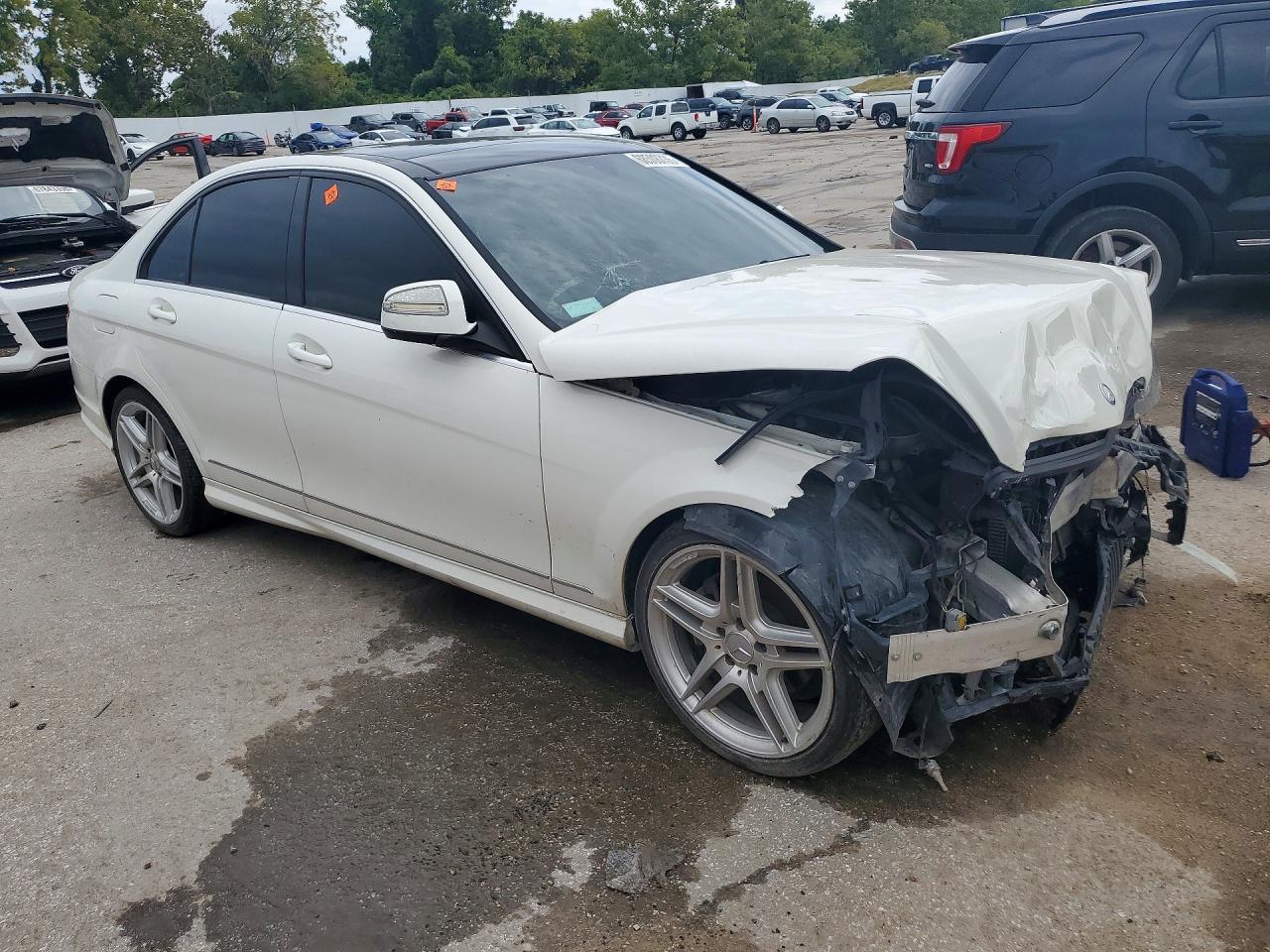 2009 Mercedes-Benz C 300 - Image 4