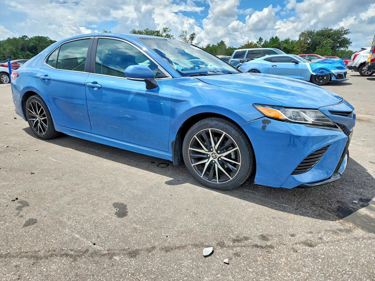 2023 Toyota Camry Se - Image 4