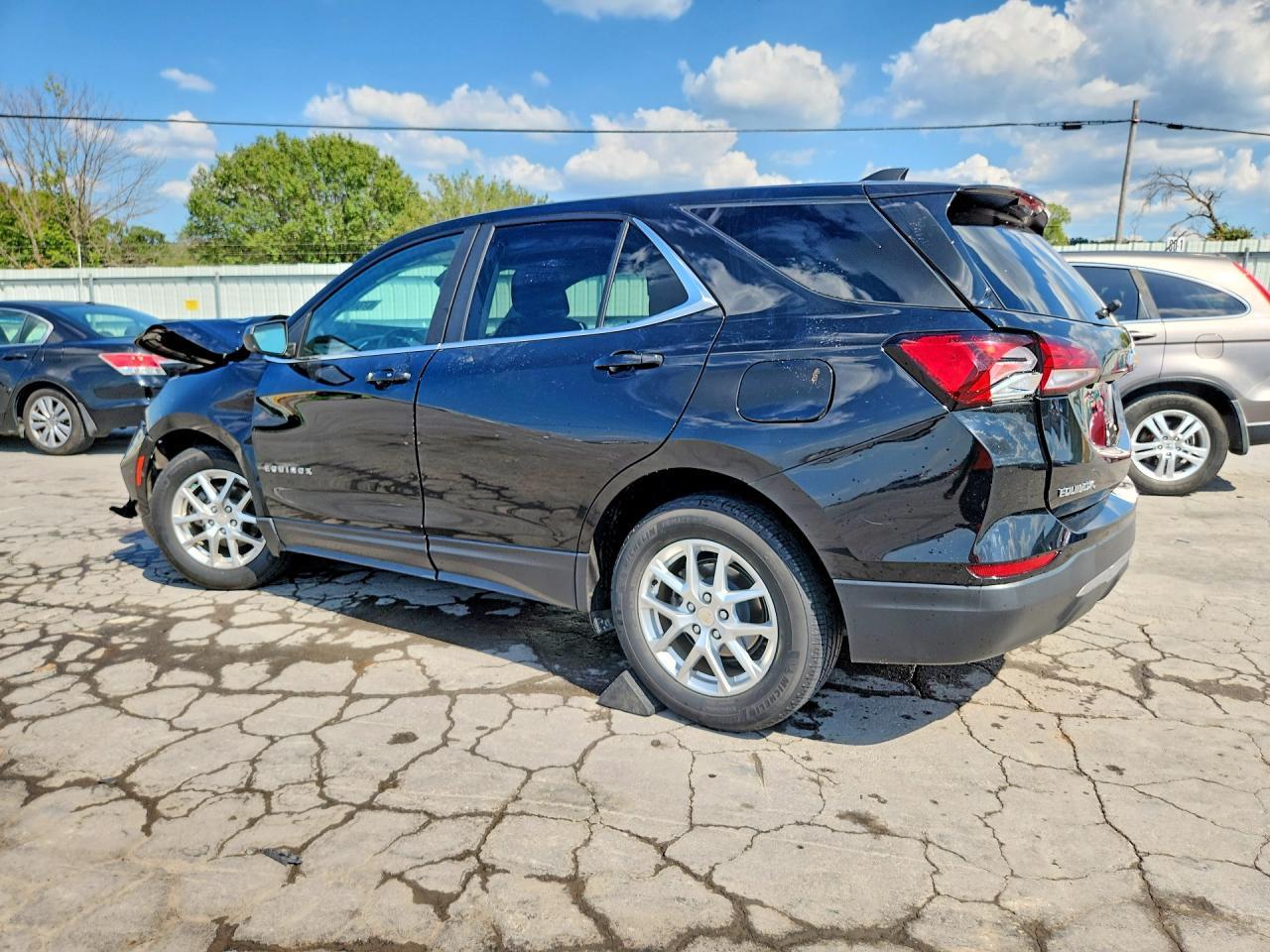 2022 Chevrolet Equinox Lt - Фото 2