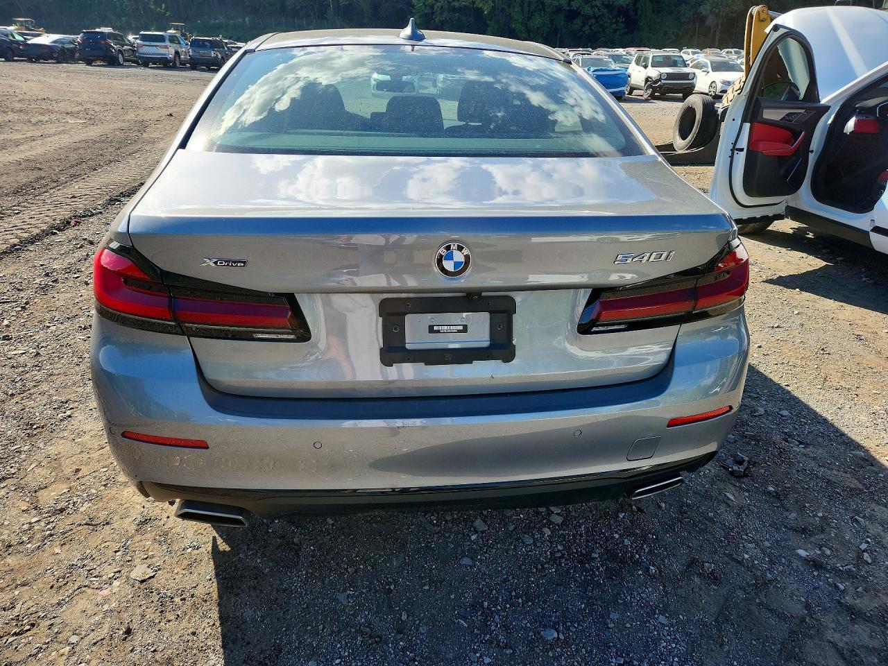 2023 BMW 540 Xi - Image 6