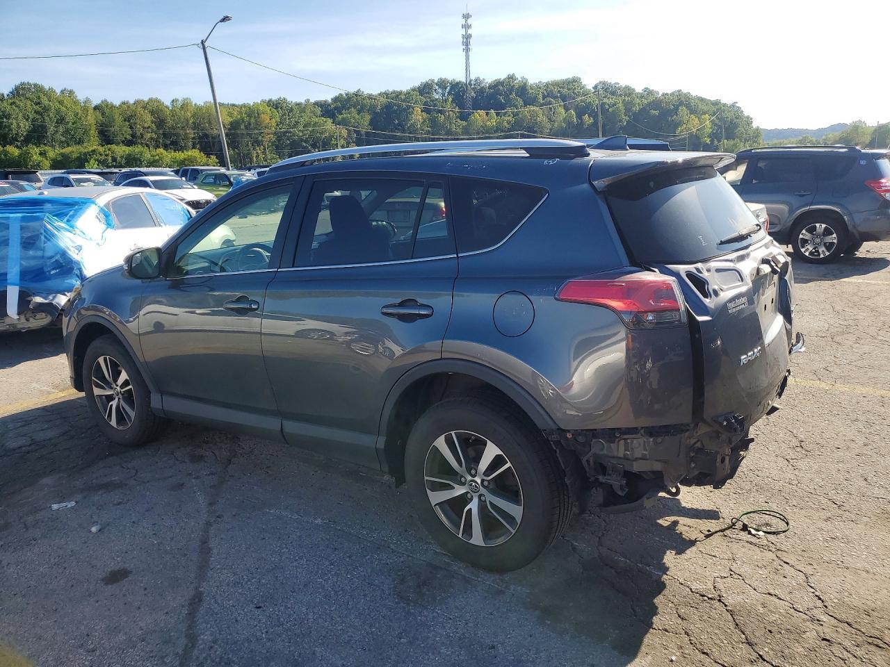 2016 Toyota Rav4 Xle - Image 2