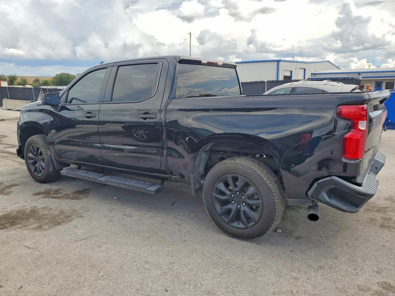 2020 Chevrolet Silverado C1500 Custom - Фото 2