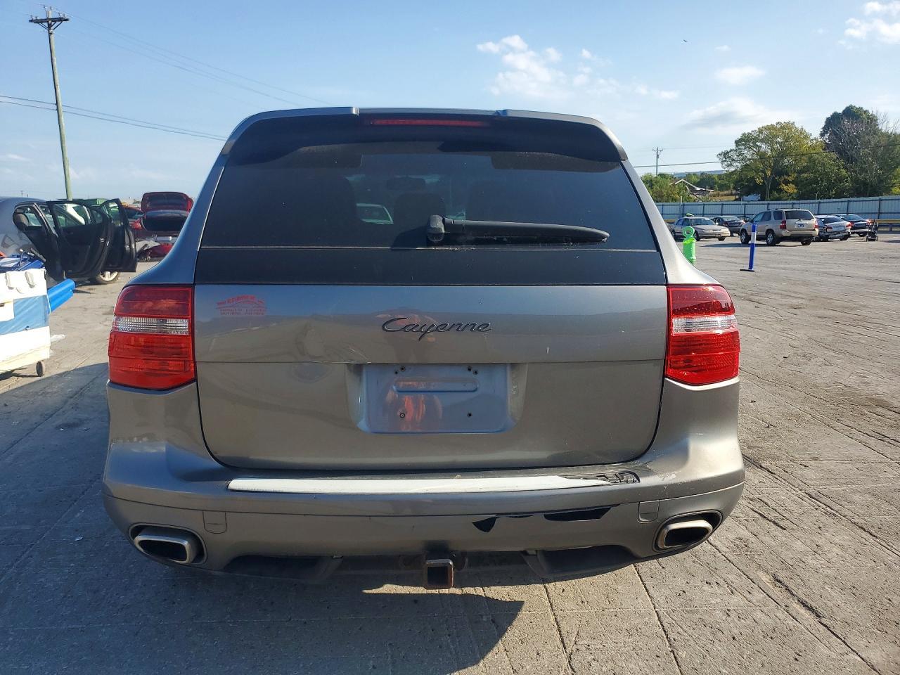 2010 Porsche Cayenne - Image 6