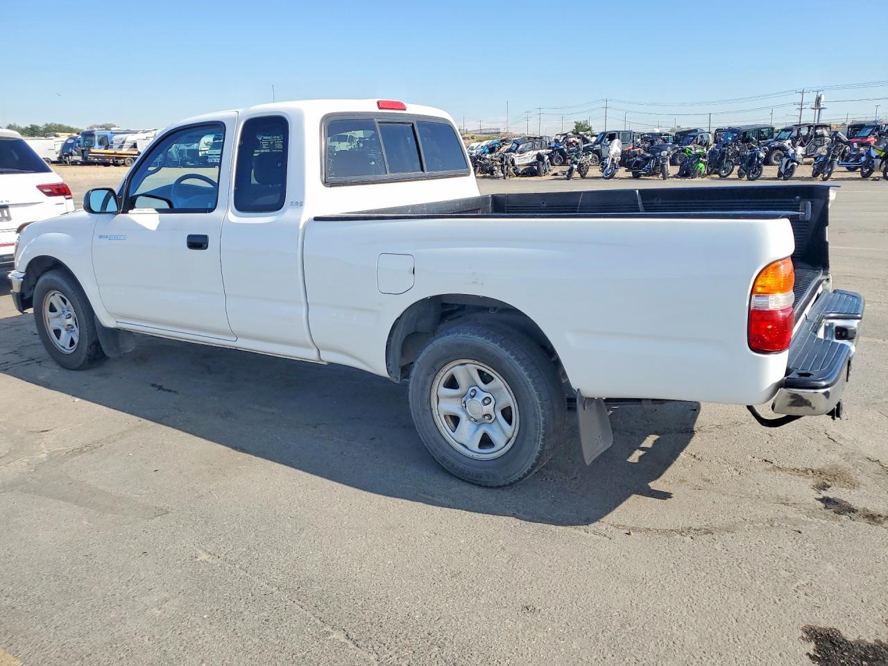 2002 Toyota Tacoma - Фото 2