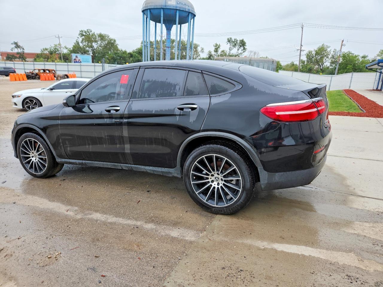 2017 Mercedes-Benz Glc Coupe 300 4Matic - Фото 2