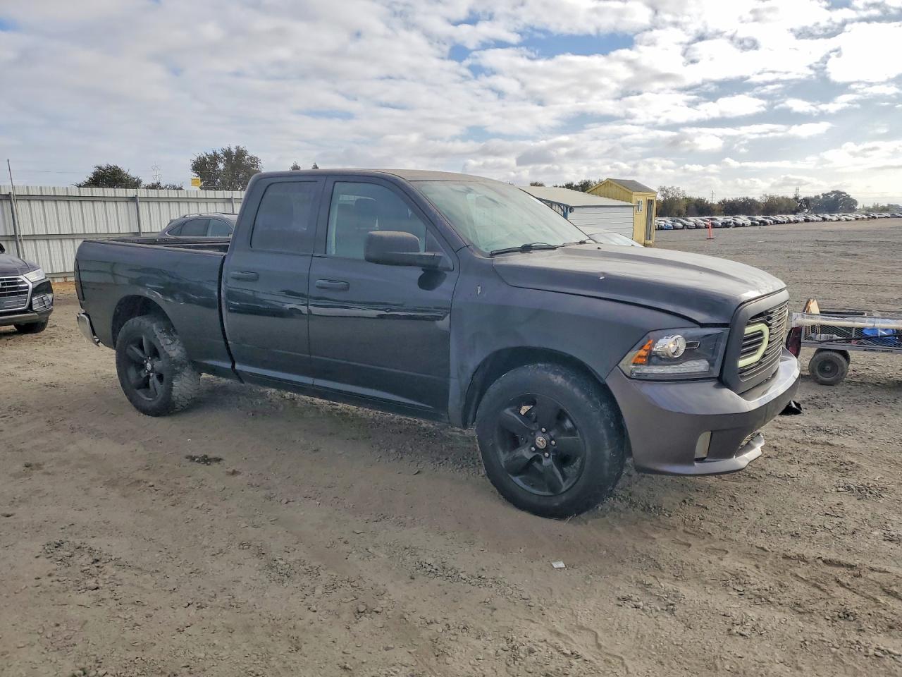 2014 Ram 1500 St - Image 4