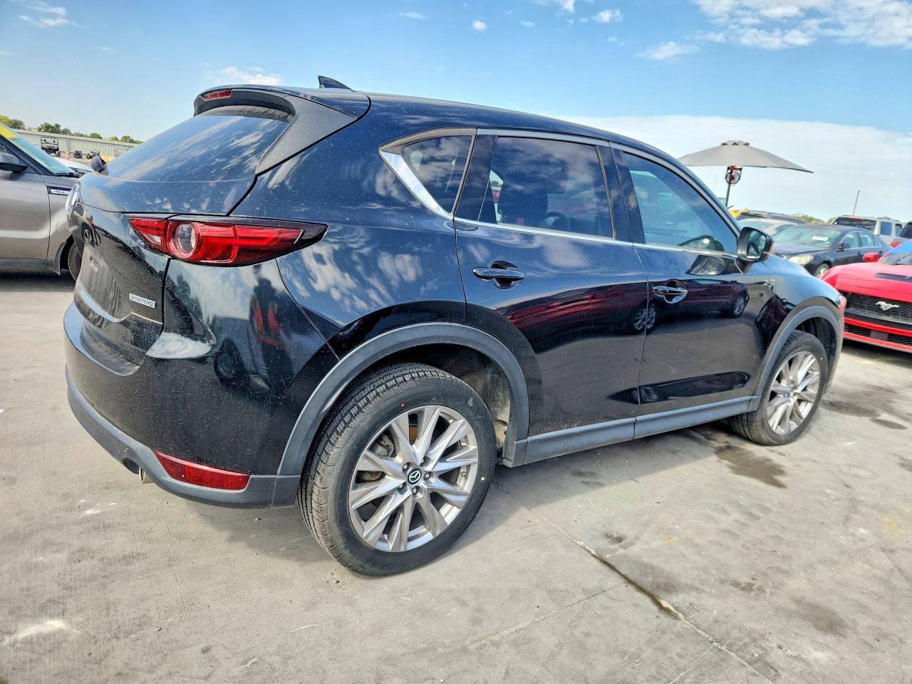 2020 Mazda Cx-5 Grand Touring - Image 3