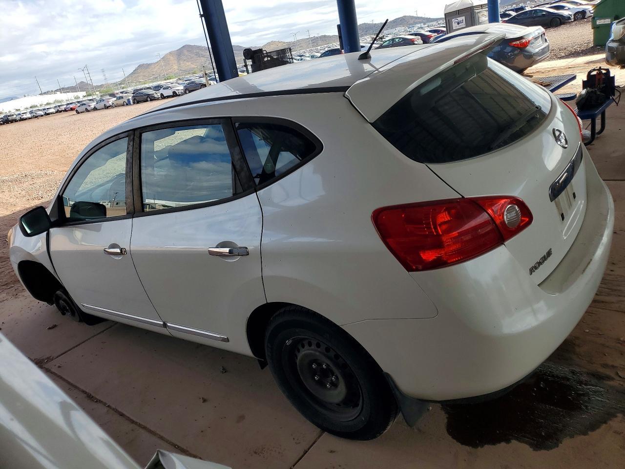 2011 Nissan Rogue S - Фото 2